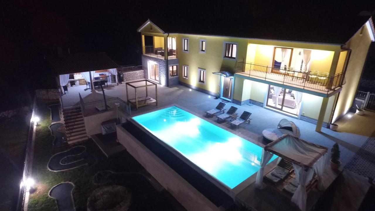 Villa Bambi Mošćenička Draga Buitenkant foto