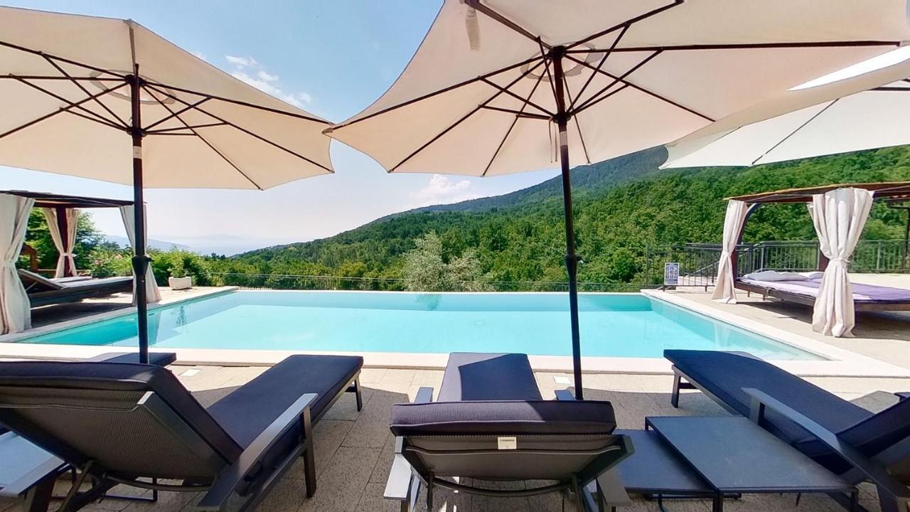 Villa Bambi Mošćenička Draga Buitenkant foto