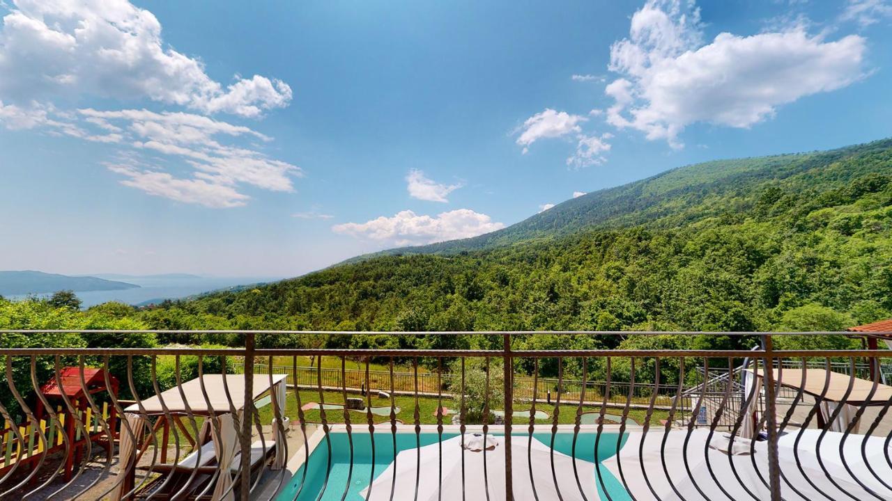 Villa Bambi Mošćenička Draga Buitenkant foto