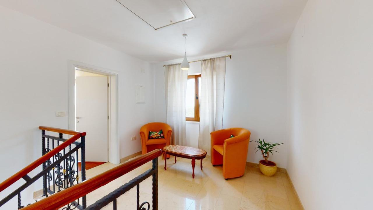 Villa Bambi Mošćenička Draga Buitenkant foto