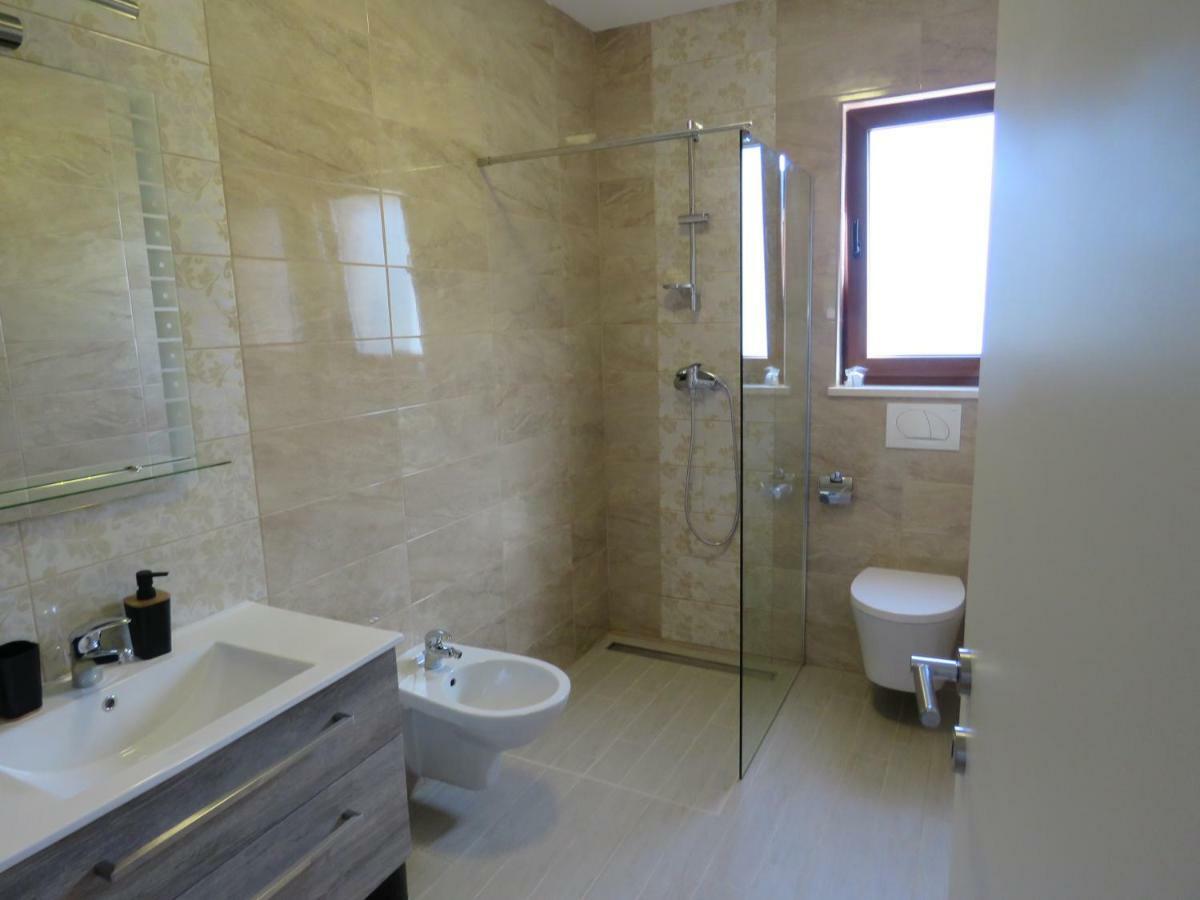 Villa Bambi Mošćenička Draga Buitenkant foto