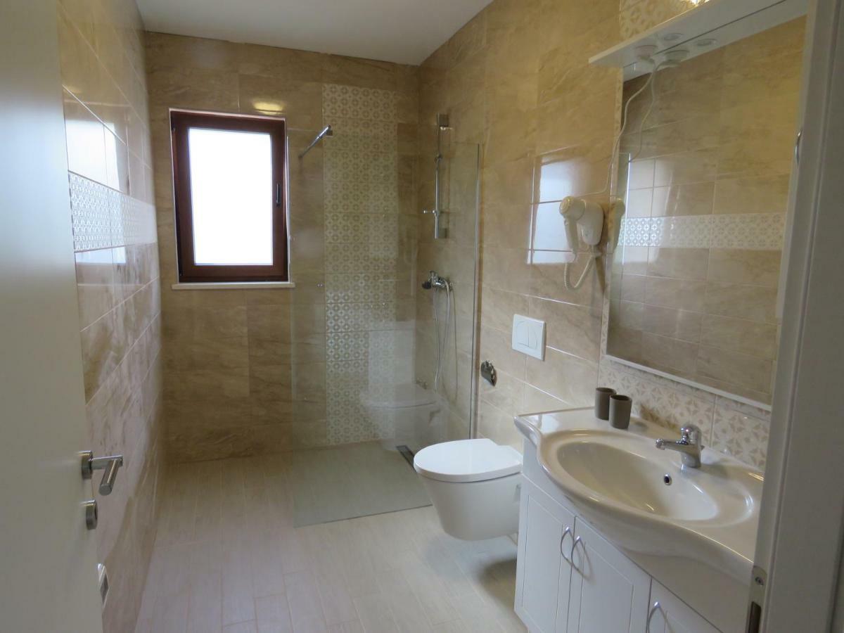 Villa Bambi Mošćenička Draga Buitenkant foto