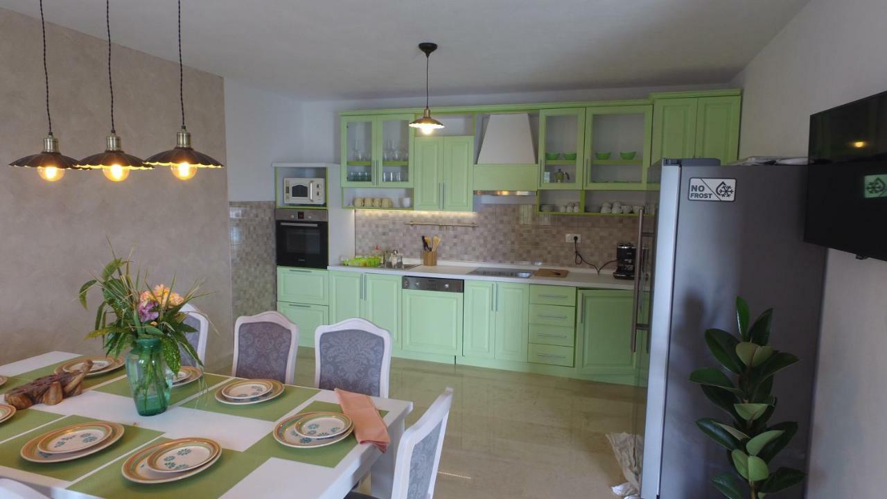 Villa Bambi Mošćenička Draga Buitenkant foto